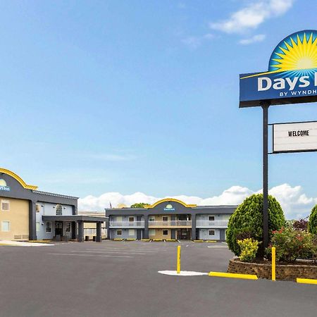 Days Inn By Wyndham Aberdeen Eksteriør bilde
